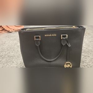 Mk purse